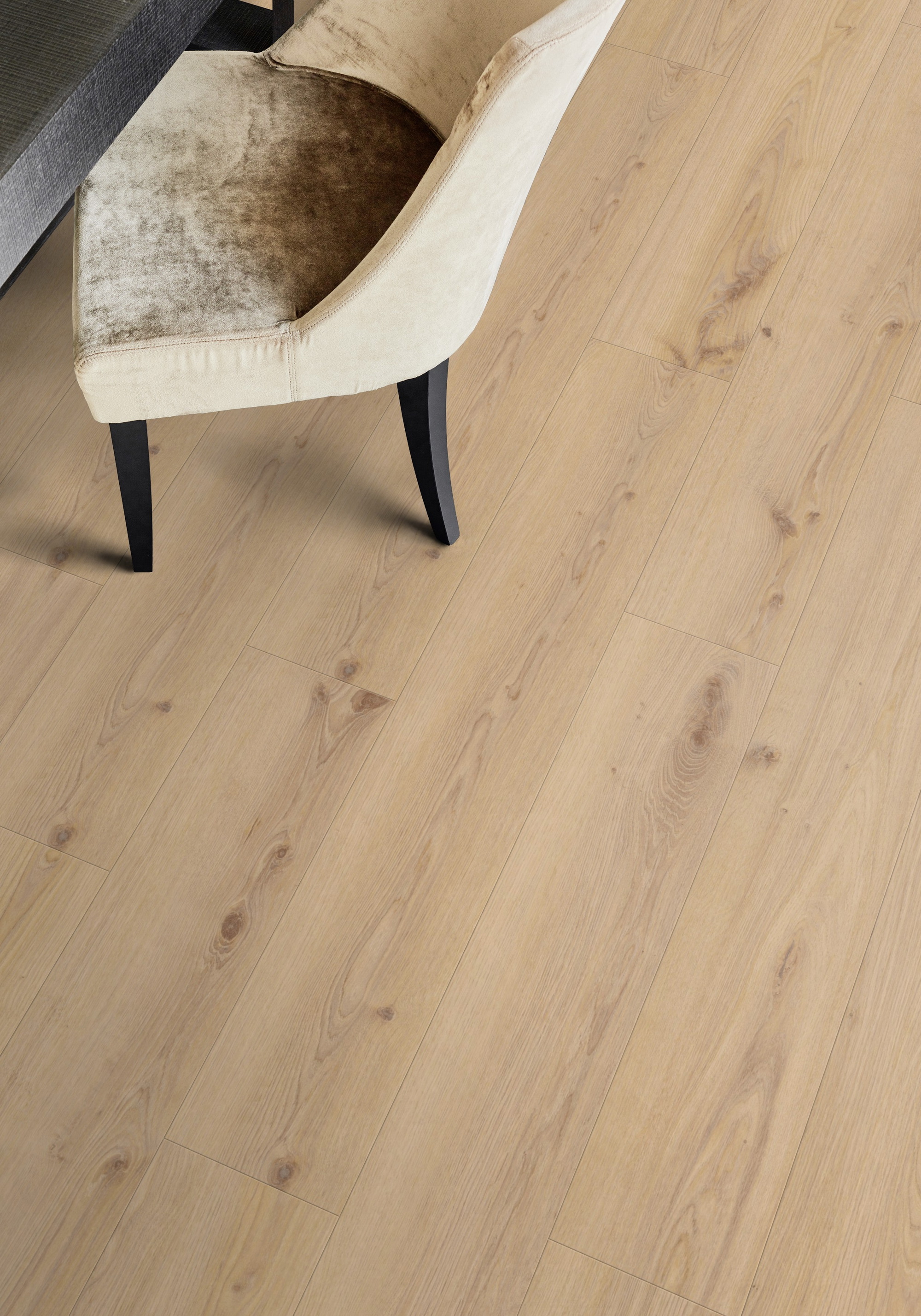 Milieubild Esszimmer - Draufsicht - Tarkett Klebe-Vinyl Essence 30 Primary Oak Beige Milieubild Esszimmer - Draufsicht - Tarkett 260055003
