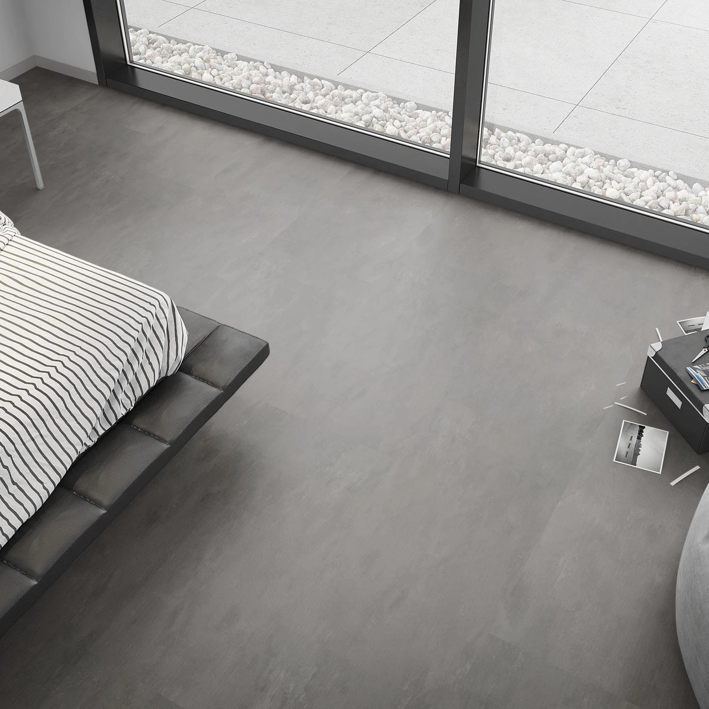 Milieubild Schlafzimmer mit Sitzkissen - nexflor Klebe-Vinyl Oreios Collection Athos Milieubild Schlafzimmer mit Sitzkissen - nexflor NXF-51030-002