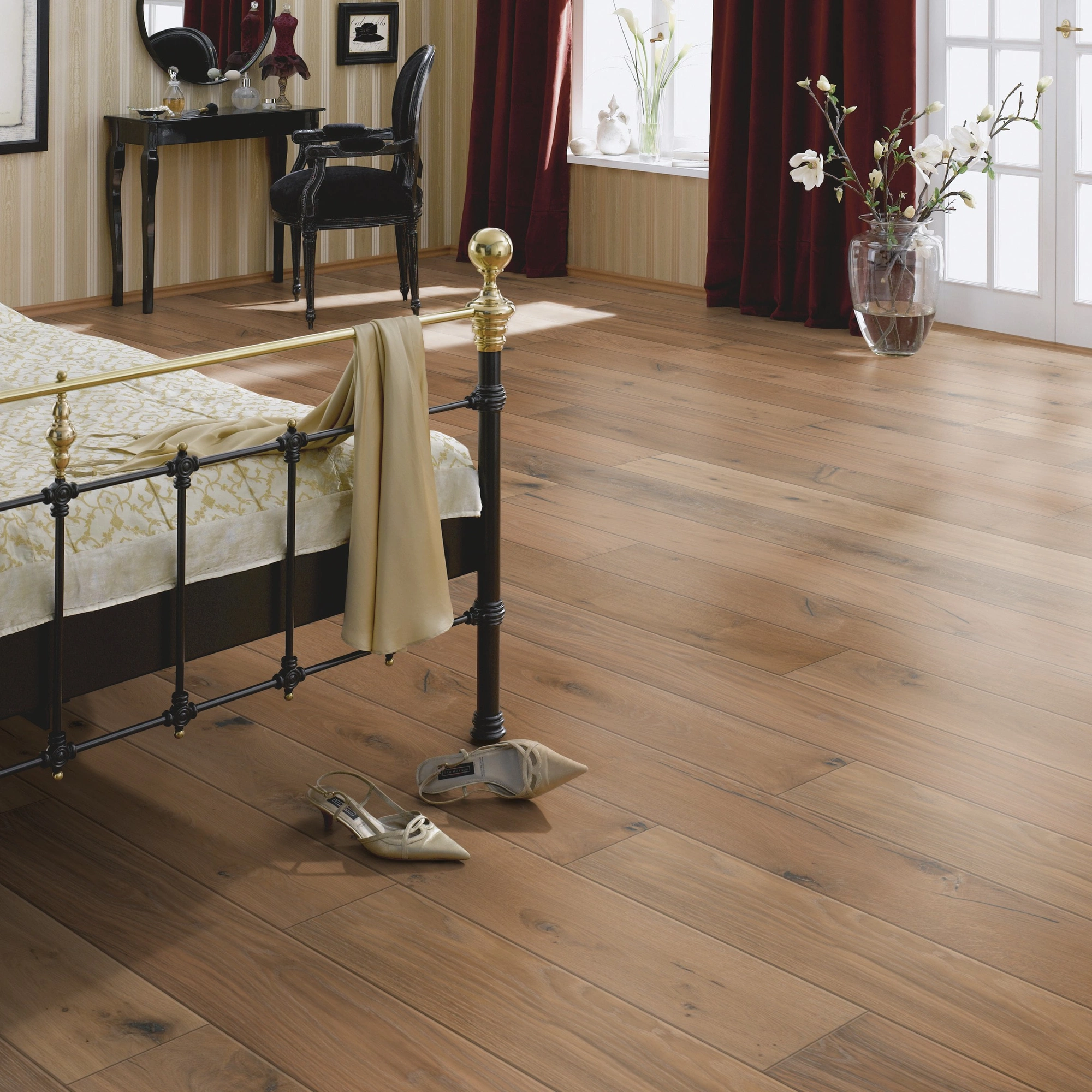 Milieubild Luxuriöses Schlafzimmer - Bennett & Jones Parkett Britain's Finest Oak No.10 Armstrong Milieubild Luxuriöses Schlafzimmer - Bennett & Jones 1148011909