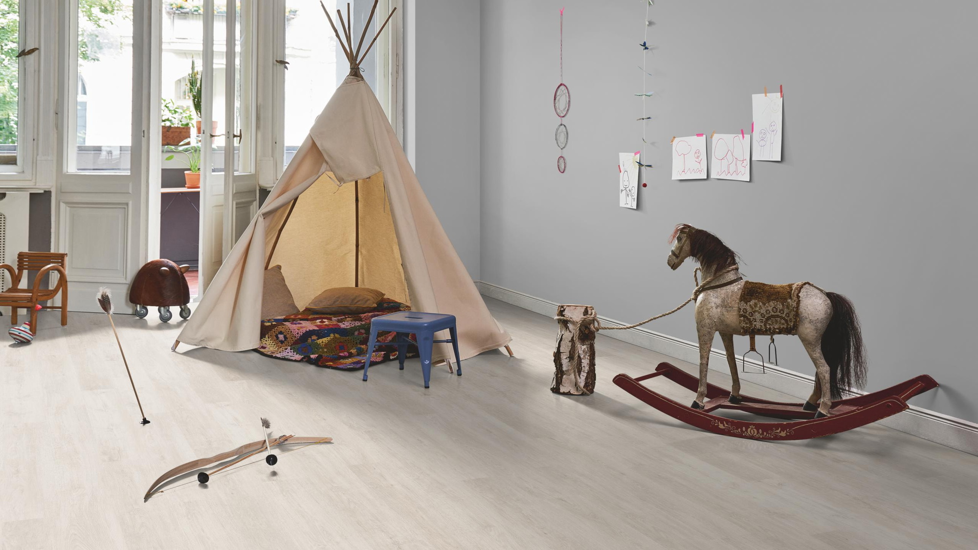 Milieubild Kinderzimmer in Stadtwohnung - Parador Laminat Basic 400 Altholz weiß Milieubild Kinderzimmer in Stadtwohnung - Parador 1748179
