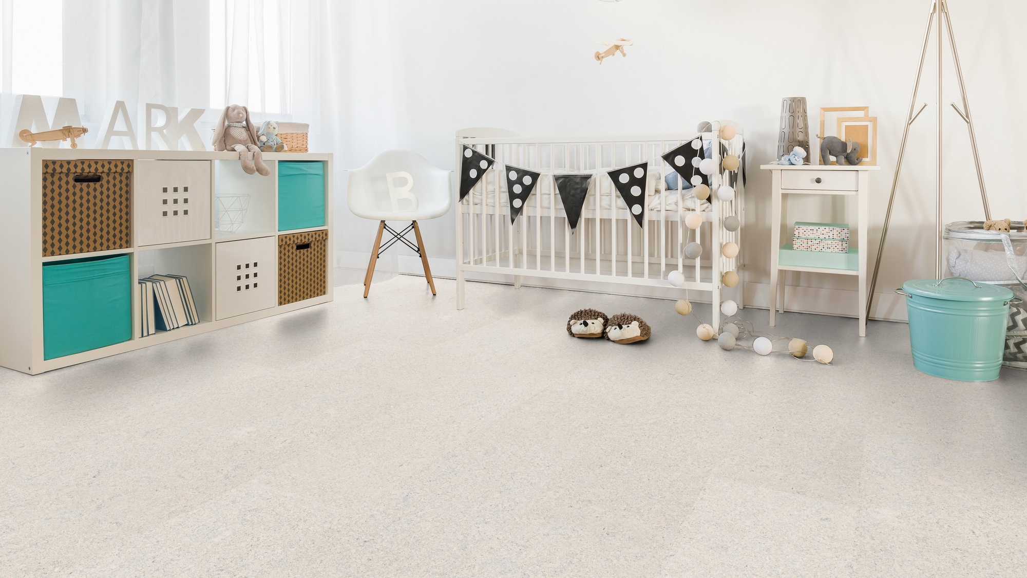 Milieubild Kinderzimmer mit weißer Krippe - Wicanders Wise 80001642
