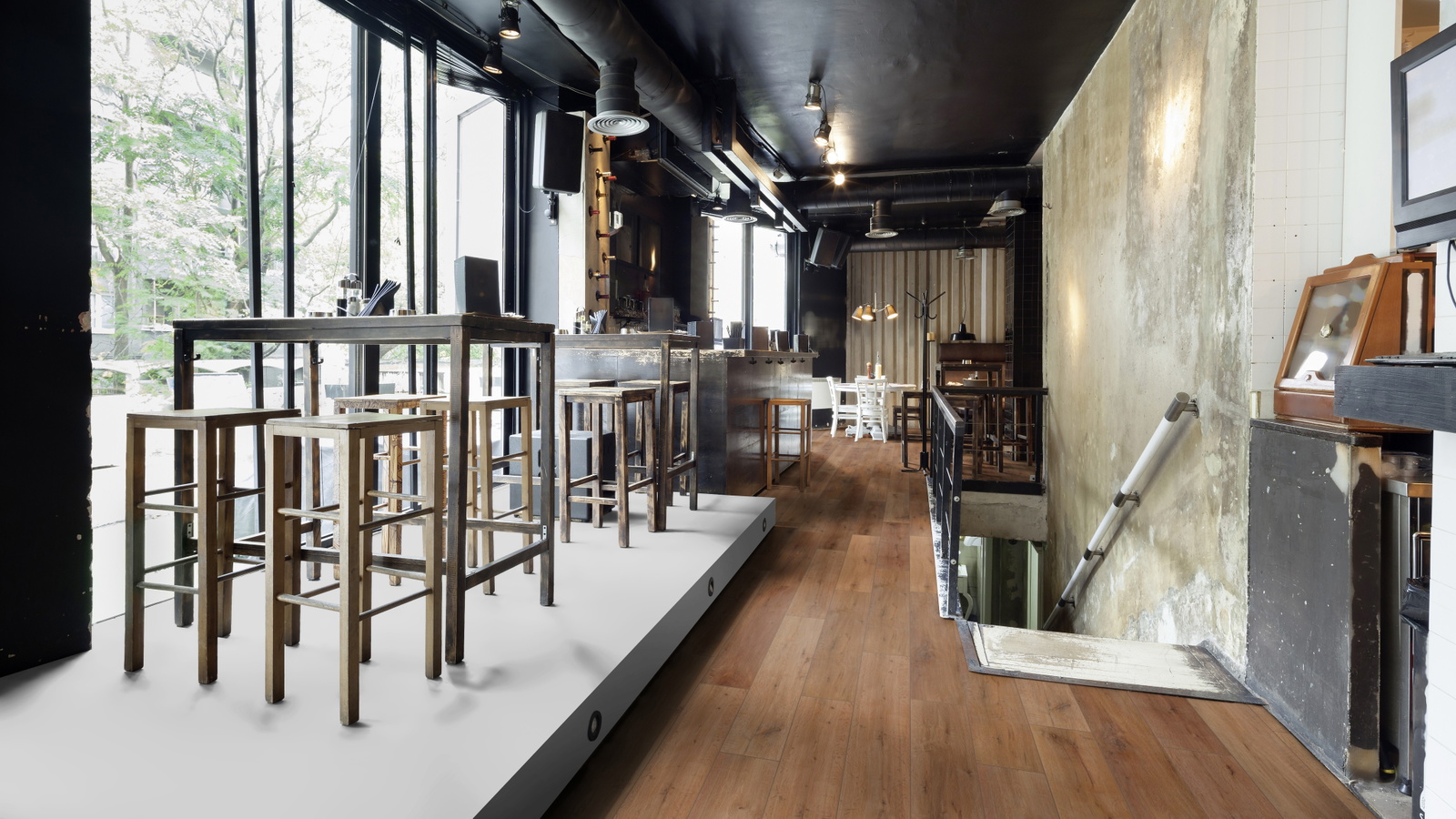 Milieubild Restaurant - Bar mit Tischen und Hockern - wineo PL315R