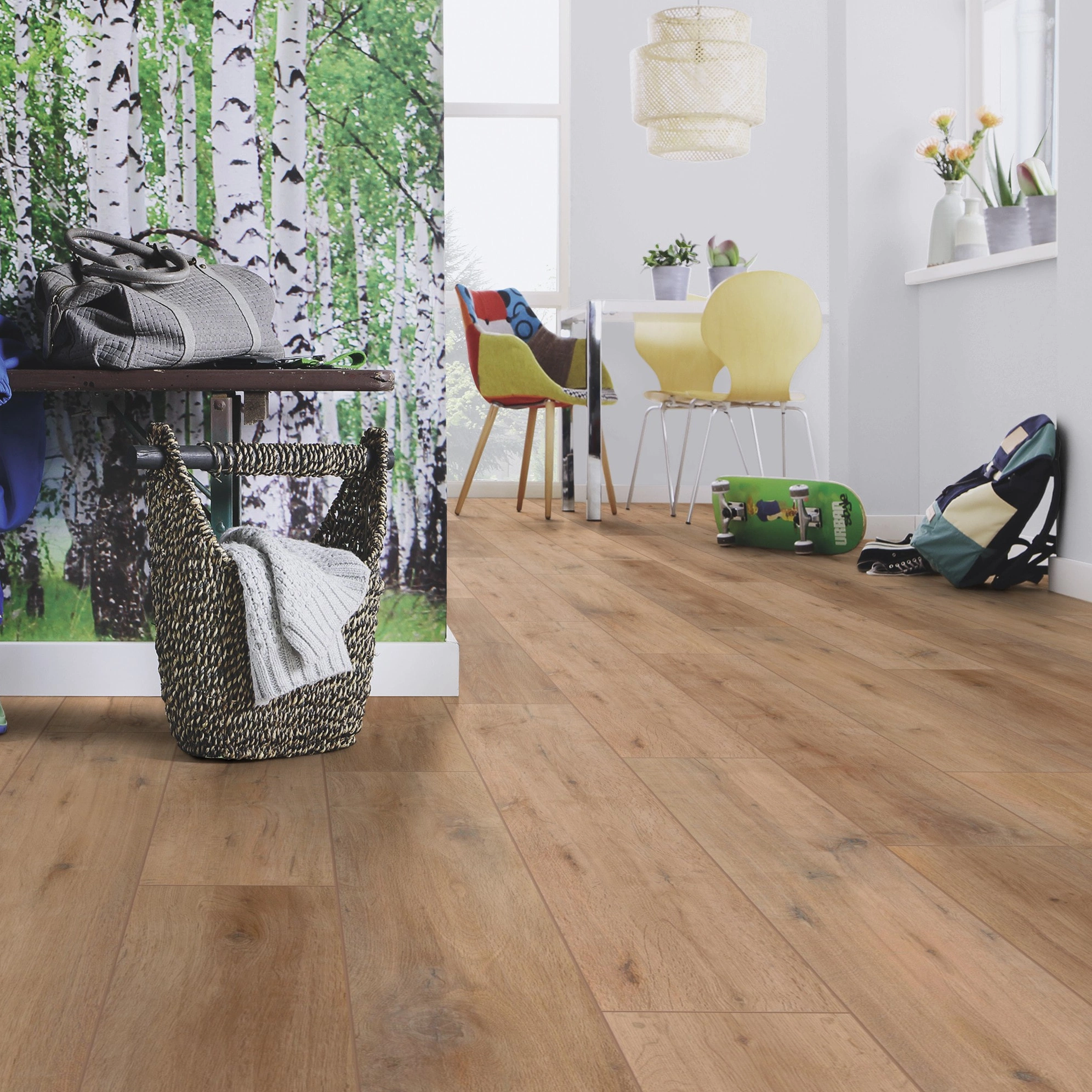 Milieubild Esszimmer mit Flur und Sitzbank - wineo HDF Klick-Bioboden PURLINE wineo 1000 wood XL Rustic Oak Ginger Milieubild Esszimmer mit Flur und Sitzbank - wineo MLP314R
