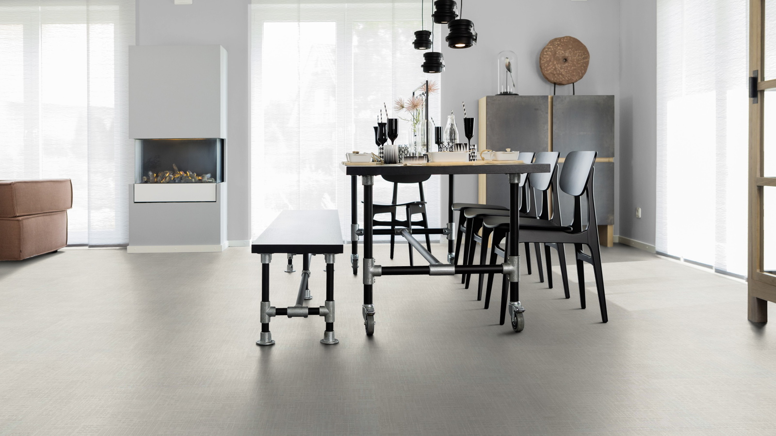 Milieubild Esszimmer mit Kamin - wineo PL15601GXL