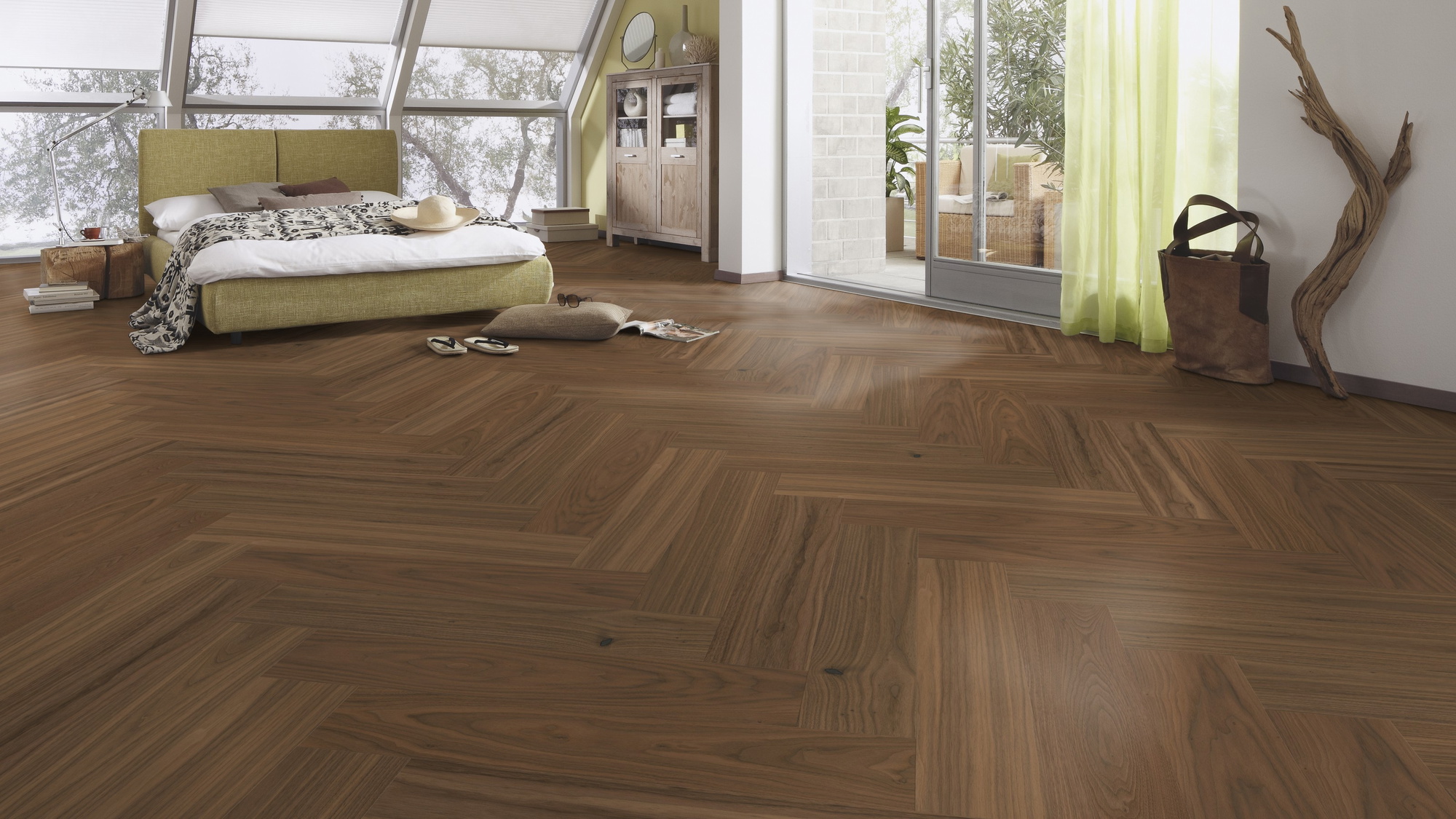 Milieubild Schlafzimmer im modernen Dachgeschoss - MEISTER Holzboden HS 500 Lindura Nussbaum amerikanisch classic Milieubild Schlafzimmer im modernen Dachgeschoss - MEISTER 500010-0700140-08924