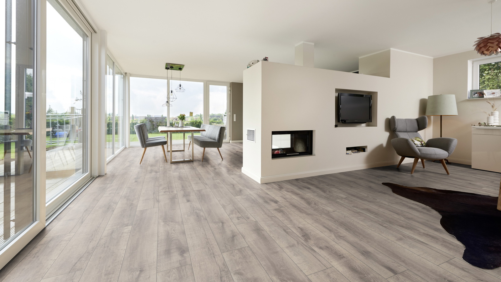 Milieubild Wohnzimmer mit Essbereich und Kamin - ter Hürne 1101330002