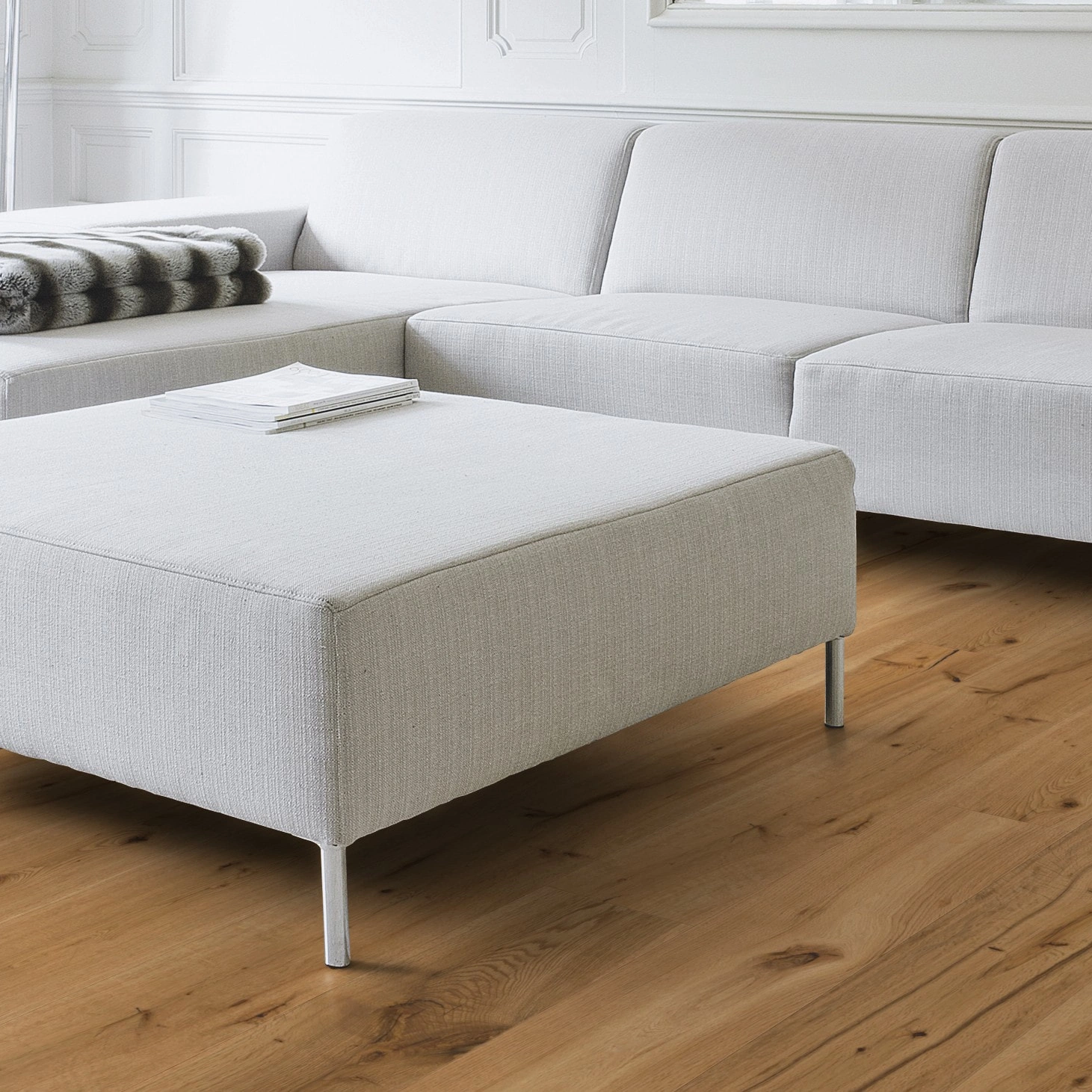 Milieubild Wohnzimmer mit Couch - Nahansicht - Wicanders Wise Parkett Essential Hamburg Milieubild Wohnzimmer mit Couch - Nahansicht - Wicanders Wise 82000873
