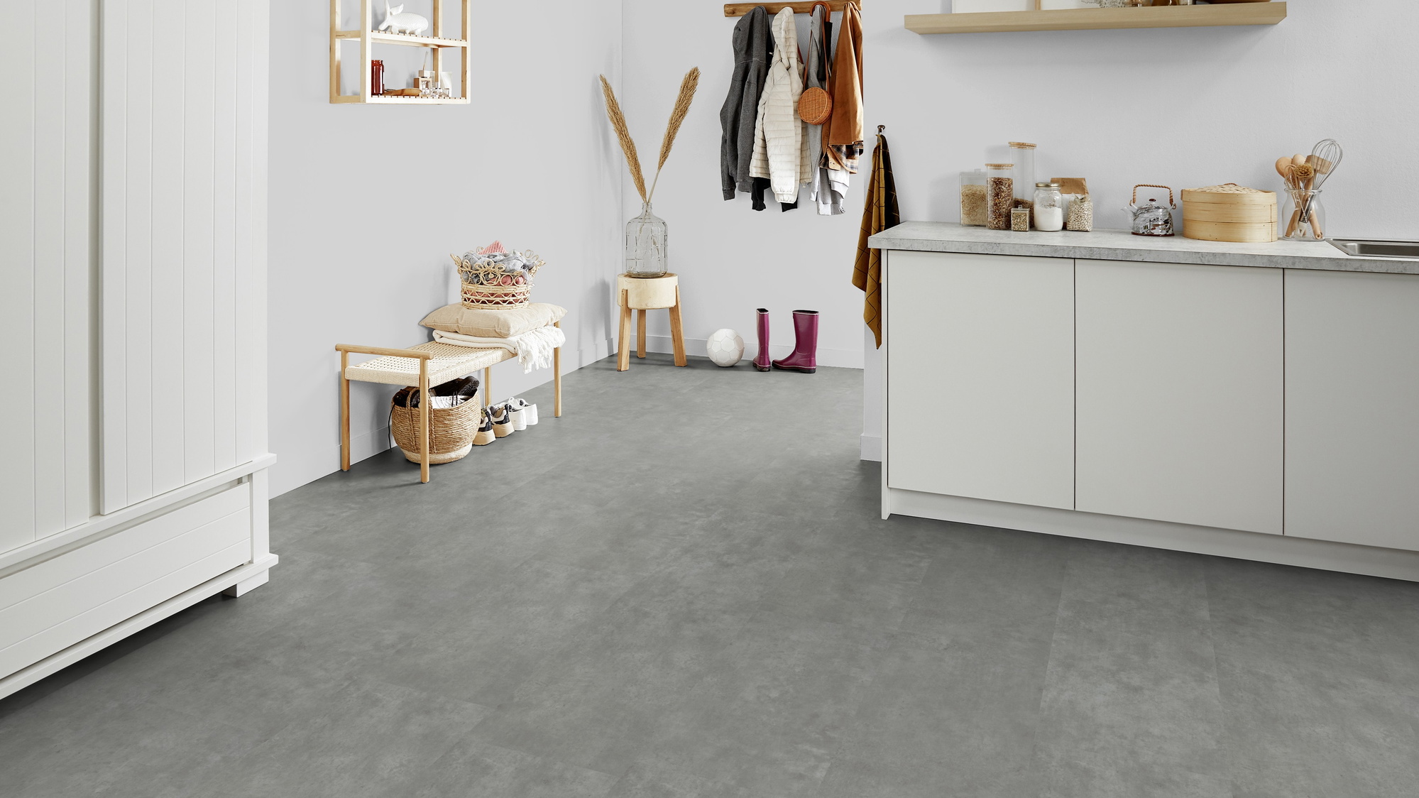 Milieubild Kompakte Küchenzeile im offenen Wohnbereich - Forbo Flooring 217637