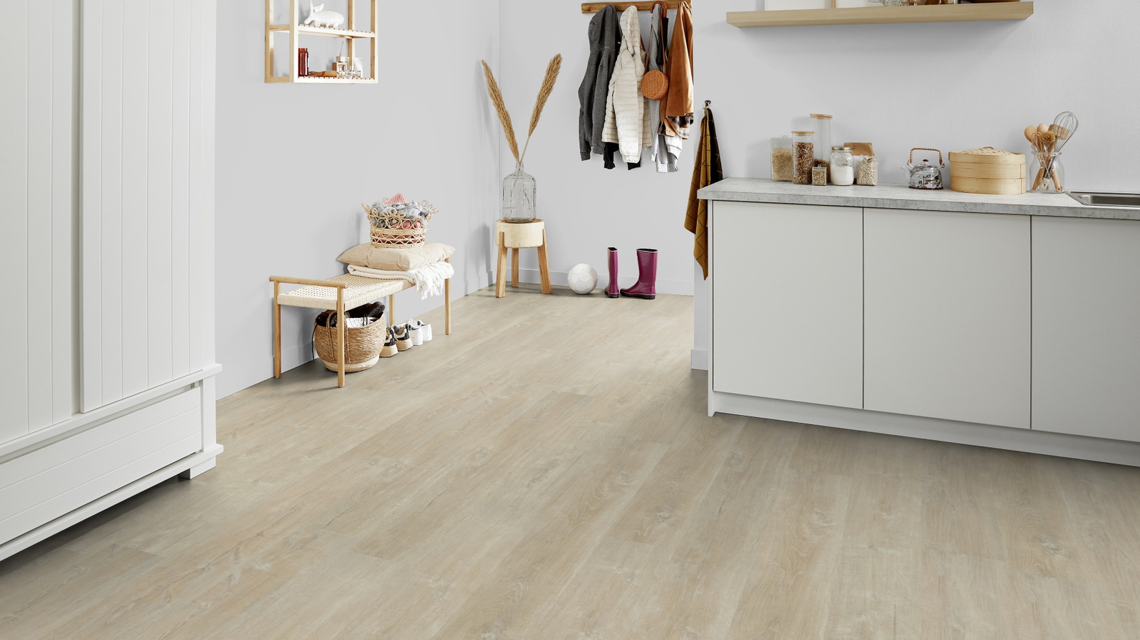 Milieubild Kompakte Küchenzeile im offenen Wohnbereich - Forbo Flooring 217627