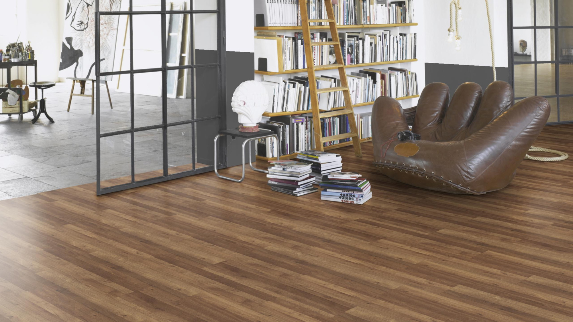 Milieubild Modernes Wohnzimmer mit Atelier - Parador HDF Klick-Designboden Modular ONE Eiche Linea antik Milieubild Modernes Wohnzimmer mit Atelier - Parador 1744551