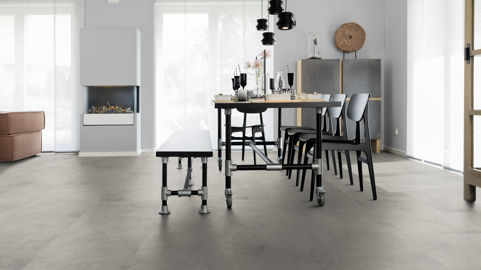 Milieubild Esszimmer mit Kamin - wineo PL15407SXL