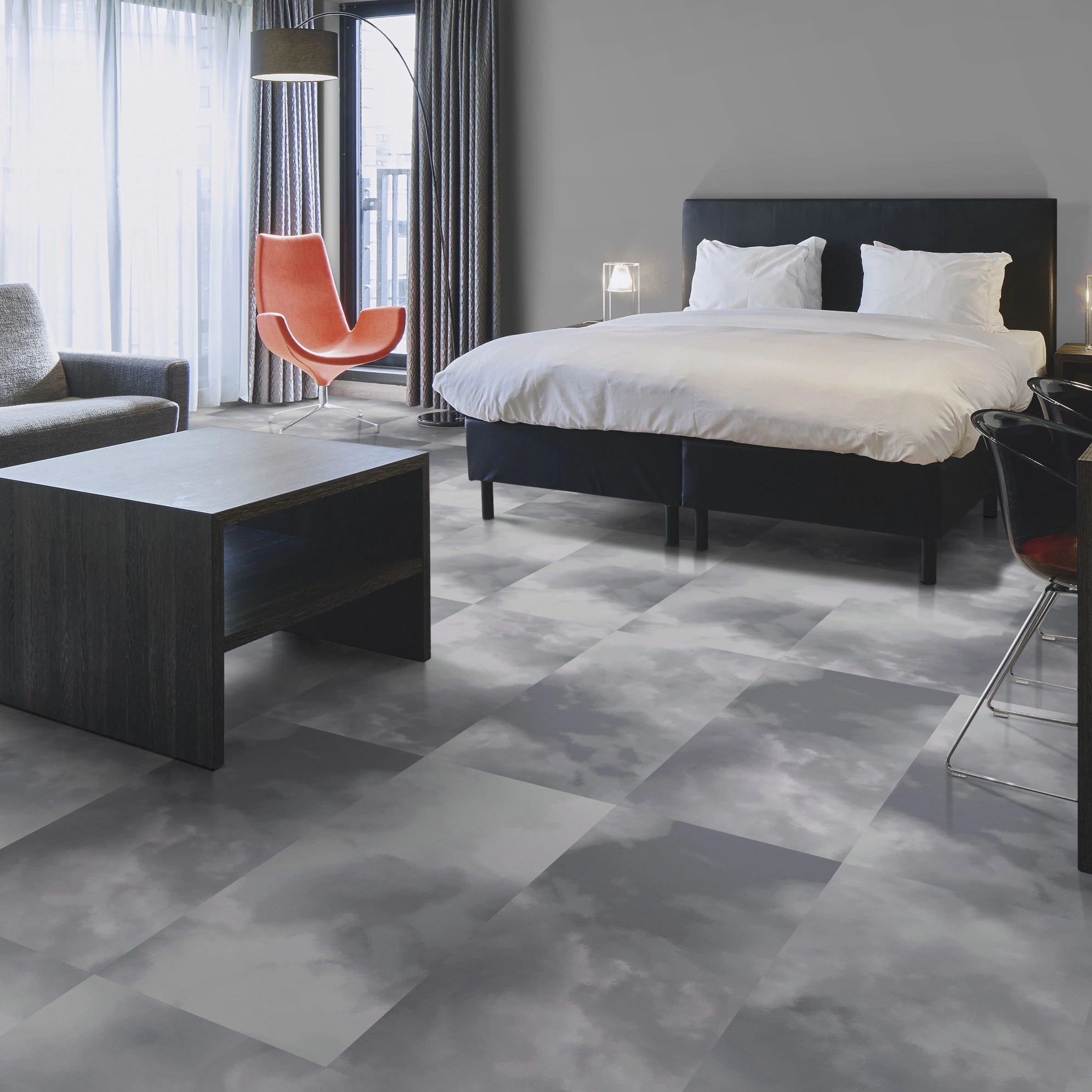 Milieubild Hotelzimmer mit Kingsize-Bett - Forbo Flooring Klebe-Vinyl Allura Dryback 0.55 Material Blue Clouds Milieubild Hotelzimmer mit Kingsize-Bett - Forbo Flooring 243750