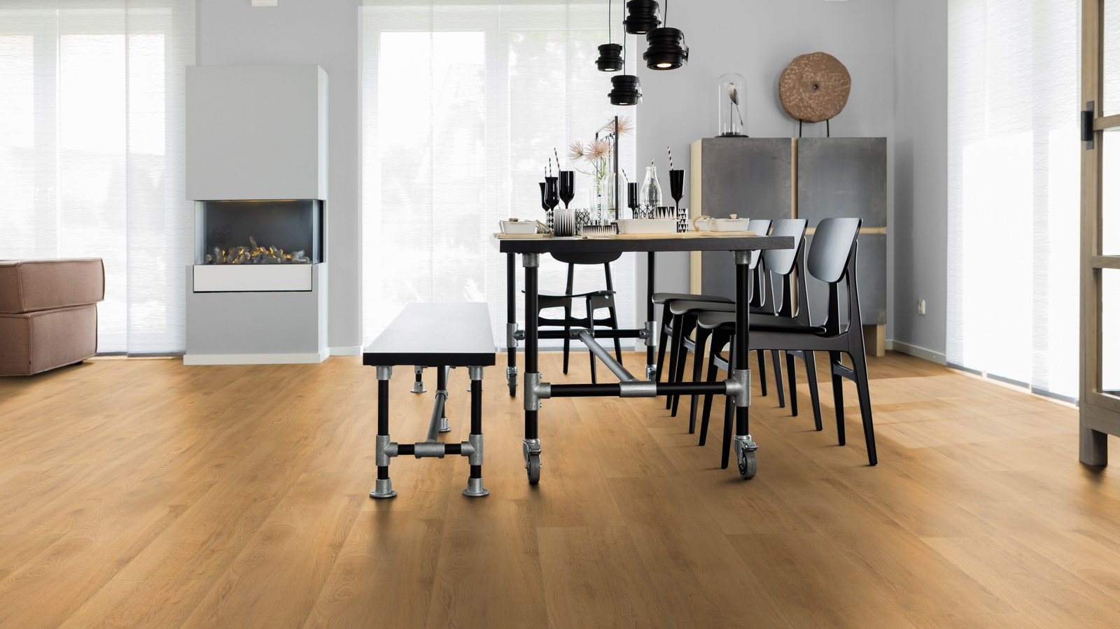 Milieubild Esszimmer mit Kamin - wineo PLC270R