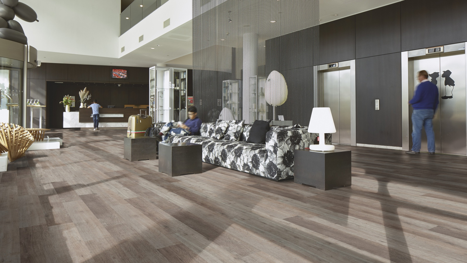 Milieubild Hotellobby mit Rezeption - Forbo Flooring 220168
