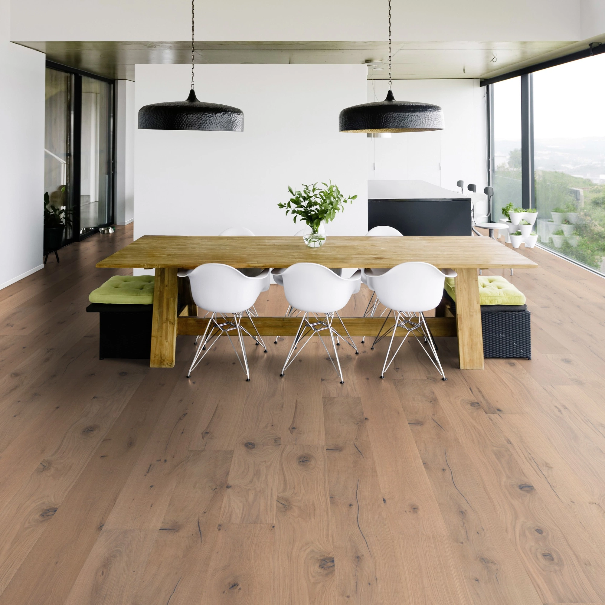 Milieubild Modernes Esszimmer mit Blick in die Natur - Bennett & Jones Parkett Britain's Finest Oak No. 6 Stirling Milieubild Modernes Esszimmer mit Blick in die Natur - Bennett & Jones 1148010113