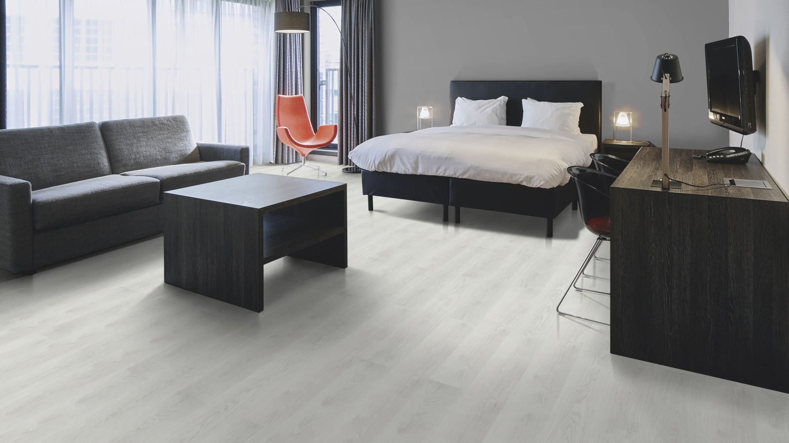 Milieubild Hotelzimmer mit Kingsize-Bett - Forbo Flooring 217621