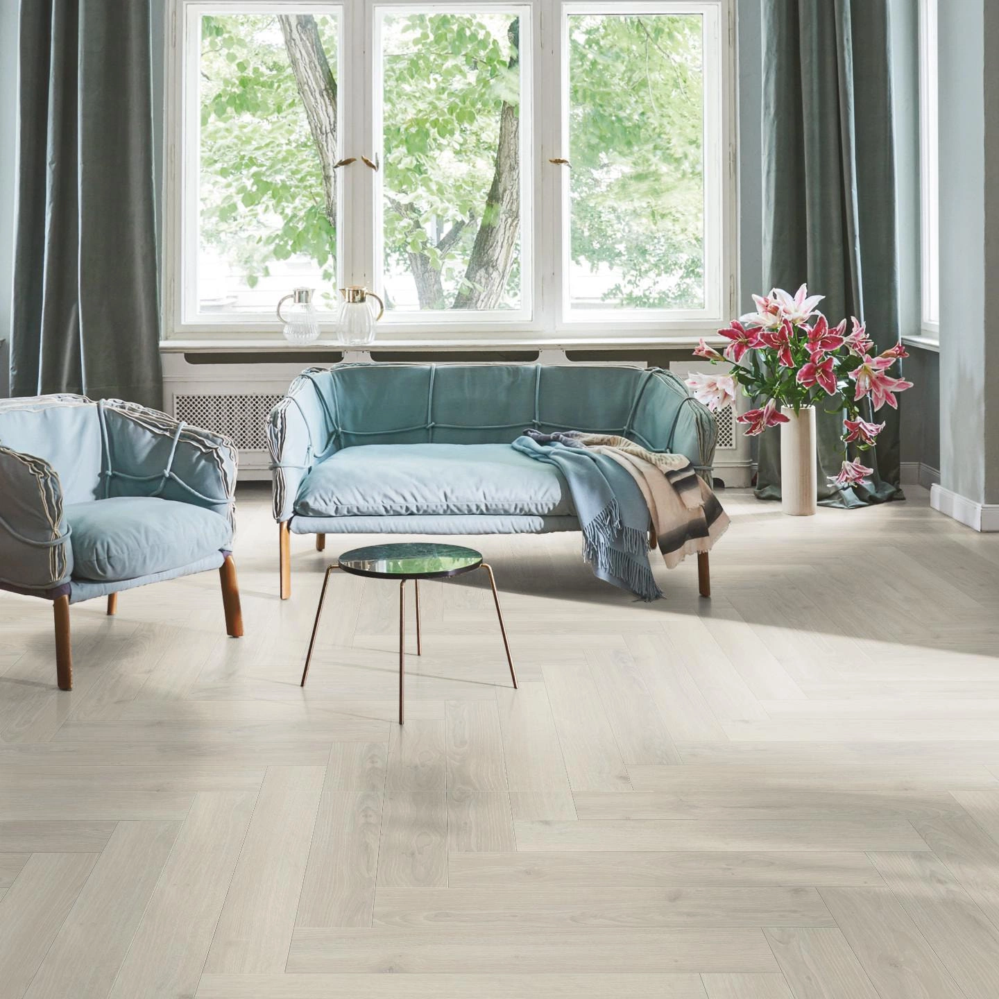 Parador Laminat Trendtime 3 Eiche Skyline weiß Naturmattstruktur mit Synchronstruktur Parador Laminat Trendtime 3 Eiche Skyline weiß Naturmattstruktur mit Synchronstruktur