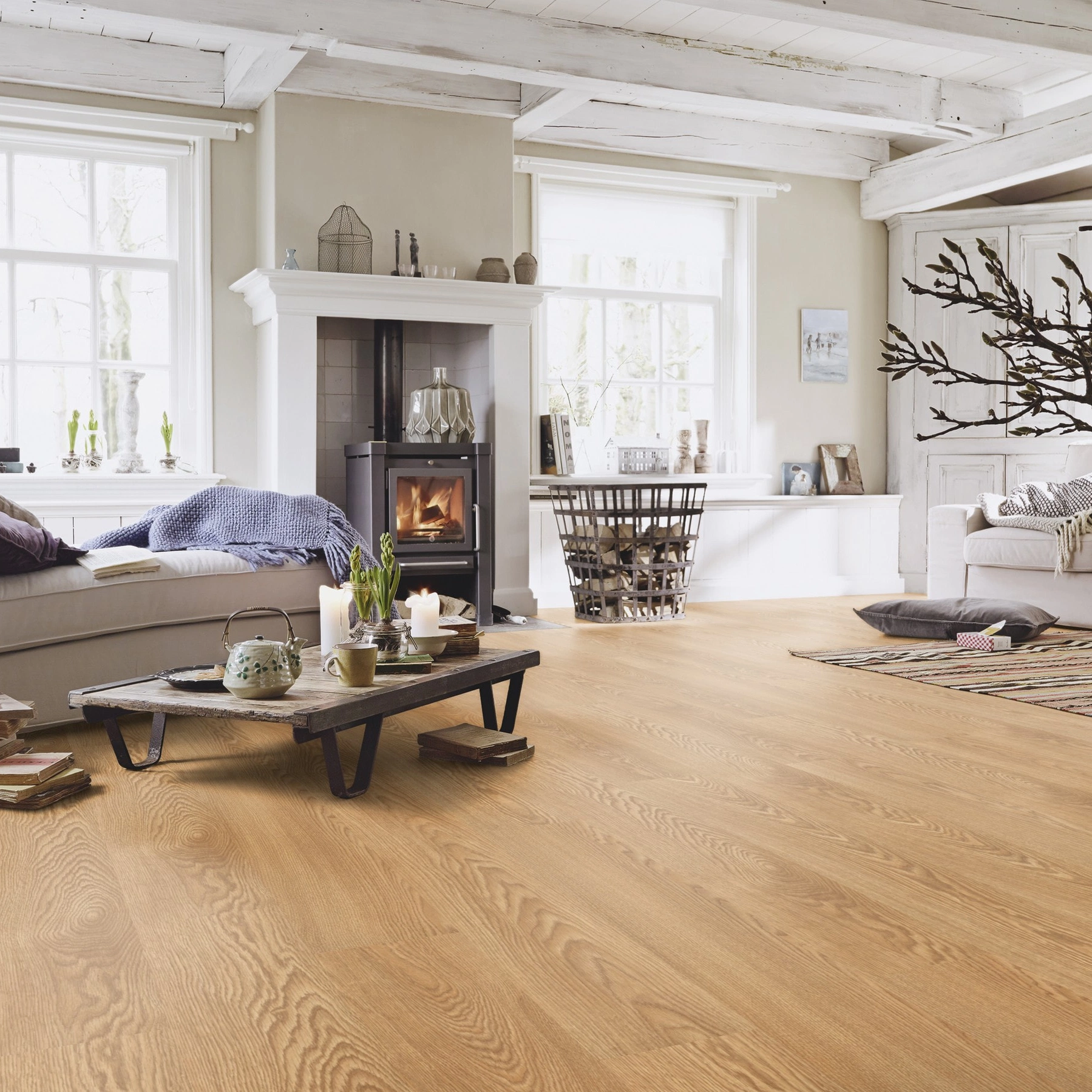 Milieubild Wohnzimmer im Landhaus-Stil - MEISTER Laminat LC 150 Eiche Milieubild Wohnzimmer im Landhaus-Stil - MEISTER 600014-1288198-06443