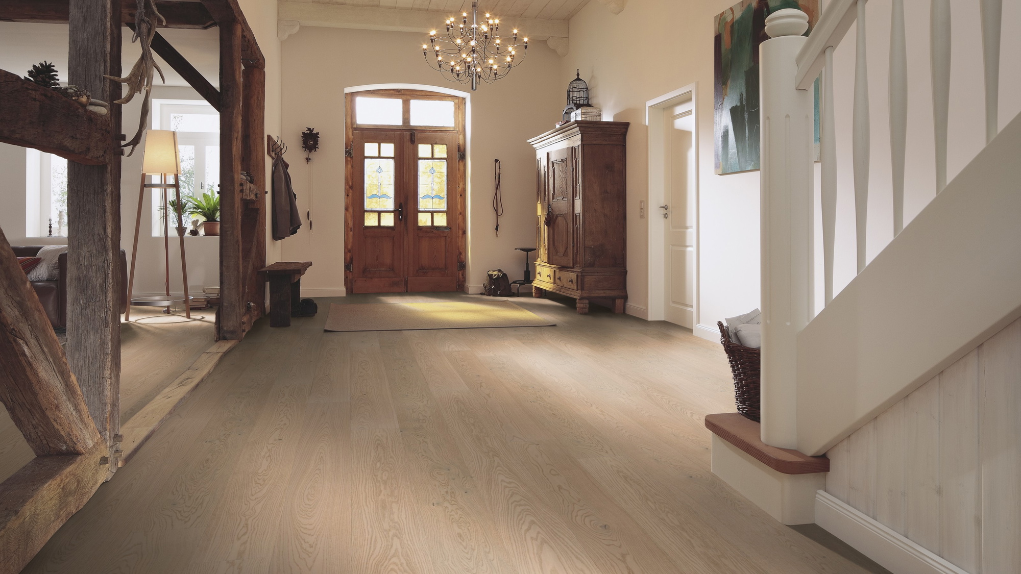 Milieubild Eingangsbereich mit Flur im Landhaus-Stil - MEISTER Furnierboden HD 100 Natureflex Eiche lebhaft cremeweiß Milieubild Eingangsbereich mit Flur im Landhaus-Stil - MEISTER 500139-2200210-20014