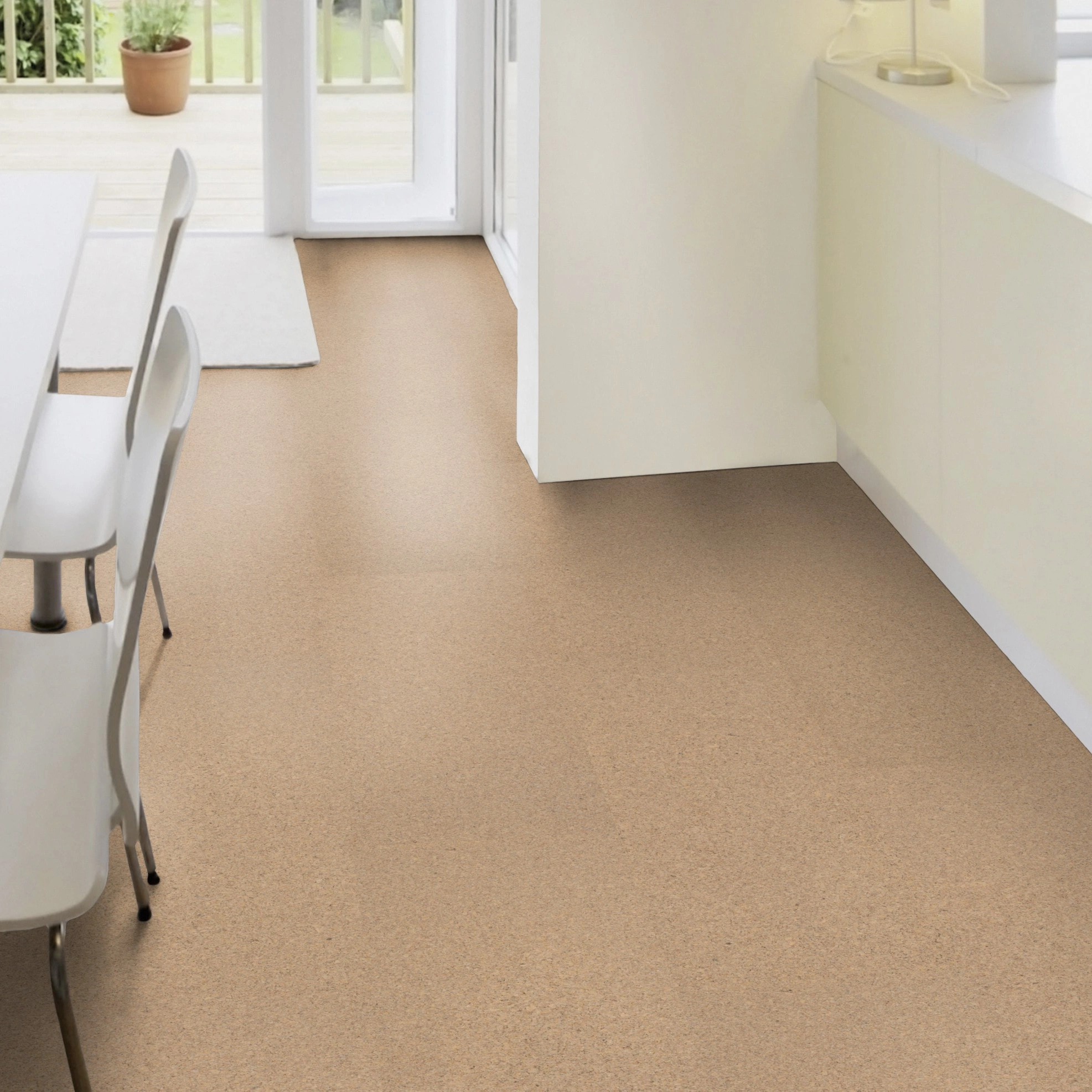 Milieubild Esszimmer mit Terrassentür - Wicanders Wise HDF Klick-Korkboden cork Go Sand Milieubild Esszimmer mit Terrassentür - Wicanders Wise 80002133