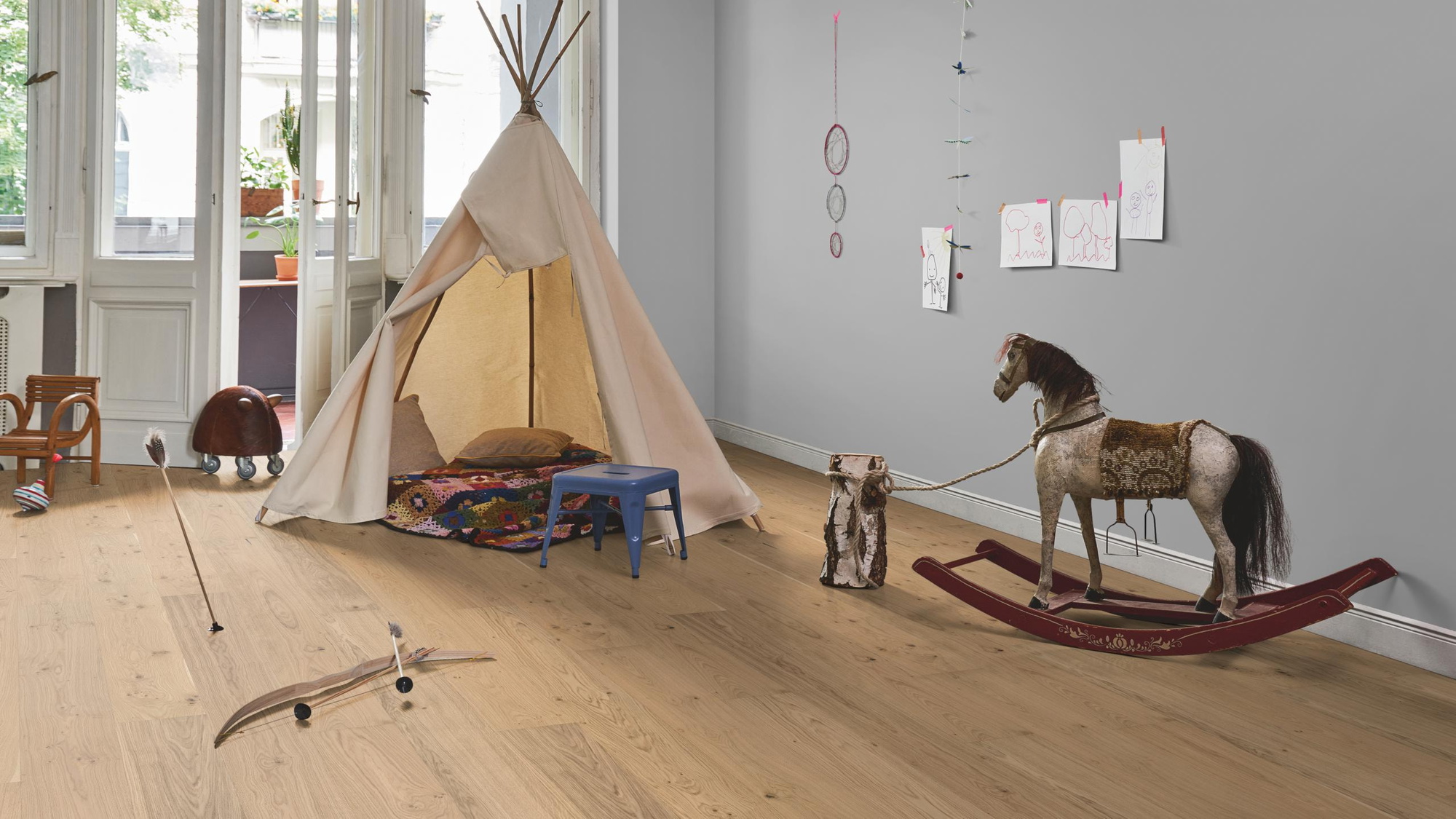 Milieubild Kinderzimmer in Stadtwohnung - Parador Parkett Classic 3025 Eiche Milieubild Kinderzimmer in Stadtwohnung - Parador 1744846
