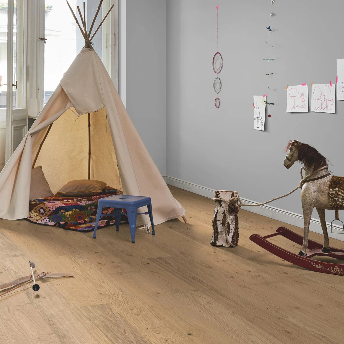 Milieubild Kinderzimmer in Stadtwohnung - Parador Parkett Classic 3025 Eiche Milieubild Kinderzimmer in Stadtwohnung - Parador 1744846