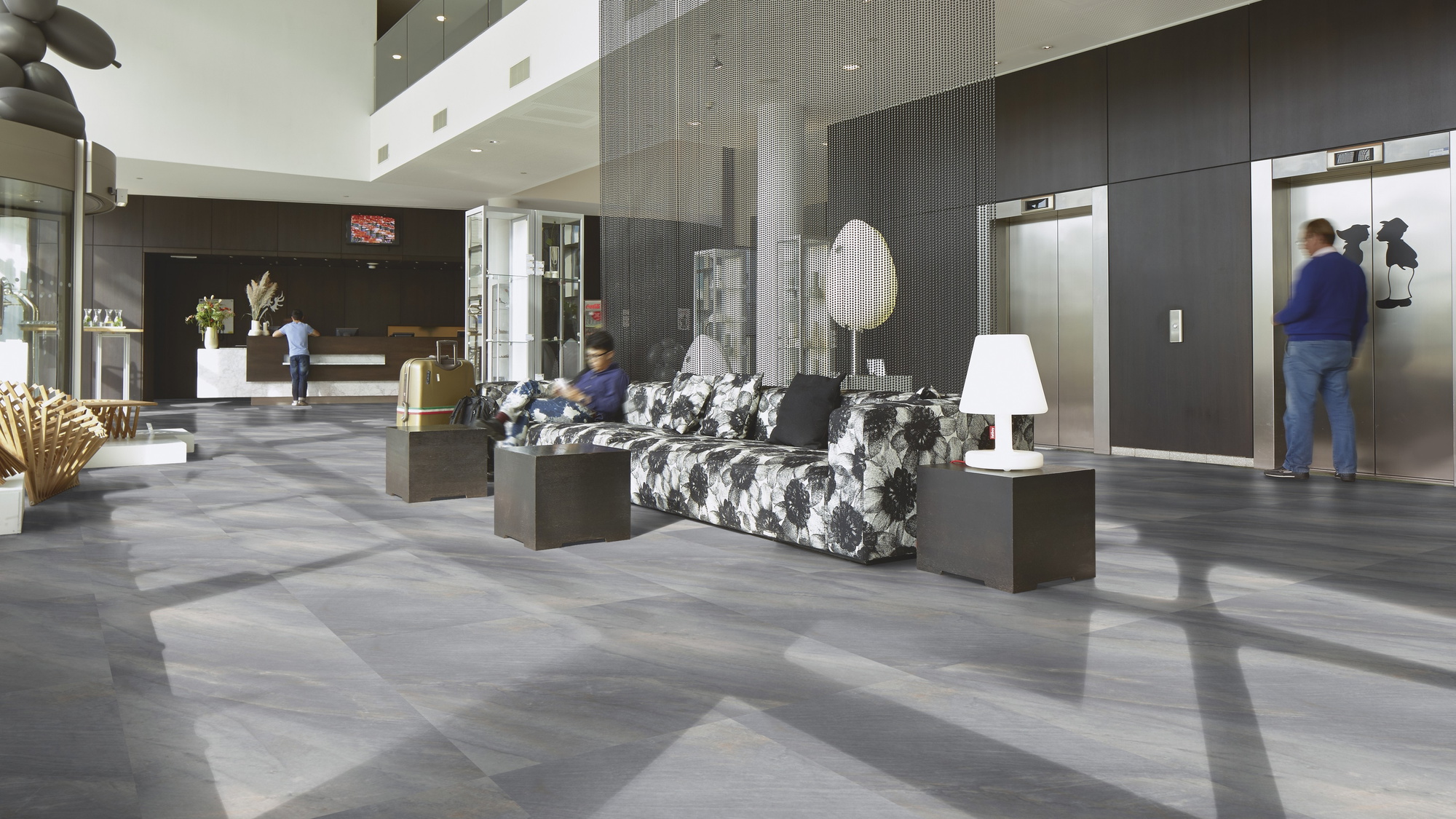 Milieubild Hotellobby mit Rezeption - Forbo Flooring 243668