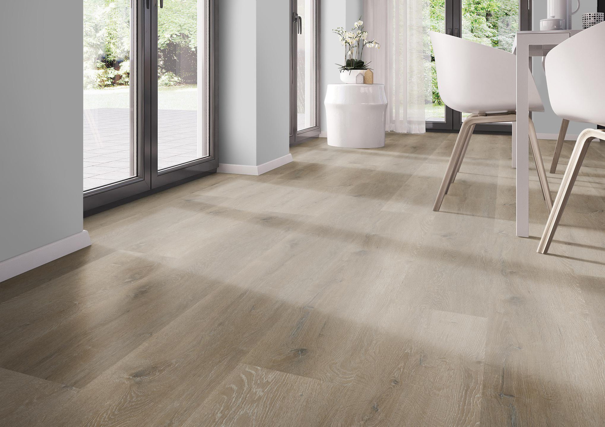 Milieubild Modernes Esszimmer - bodentiefe Perspektive - nexflor Rigid Klick-Vinyl Helios Click Collection Miletus Oak Milieubild Modernes Esszimmer - bodentiefe Perspektive - nexflor NXF-20030-002