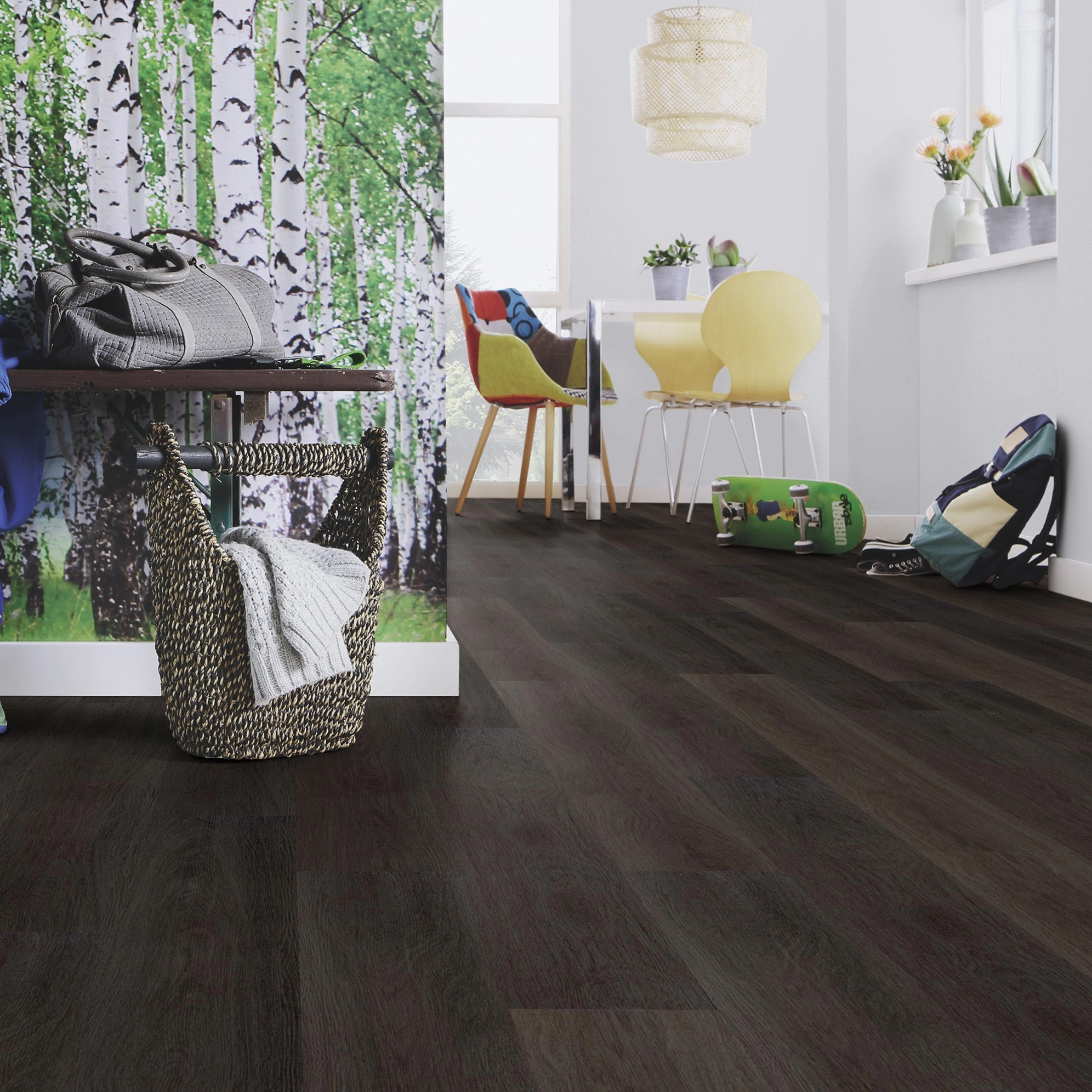 Milieubild Esszimmer mit Flur und Sitzbank - wineo Klebe-Bioboden PURLINE wineo 1000 wood L Soft Oak Pepper Milieubild Esszimmer mit Flur und Sitzbank - wineo PL304R