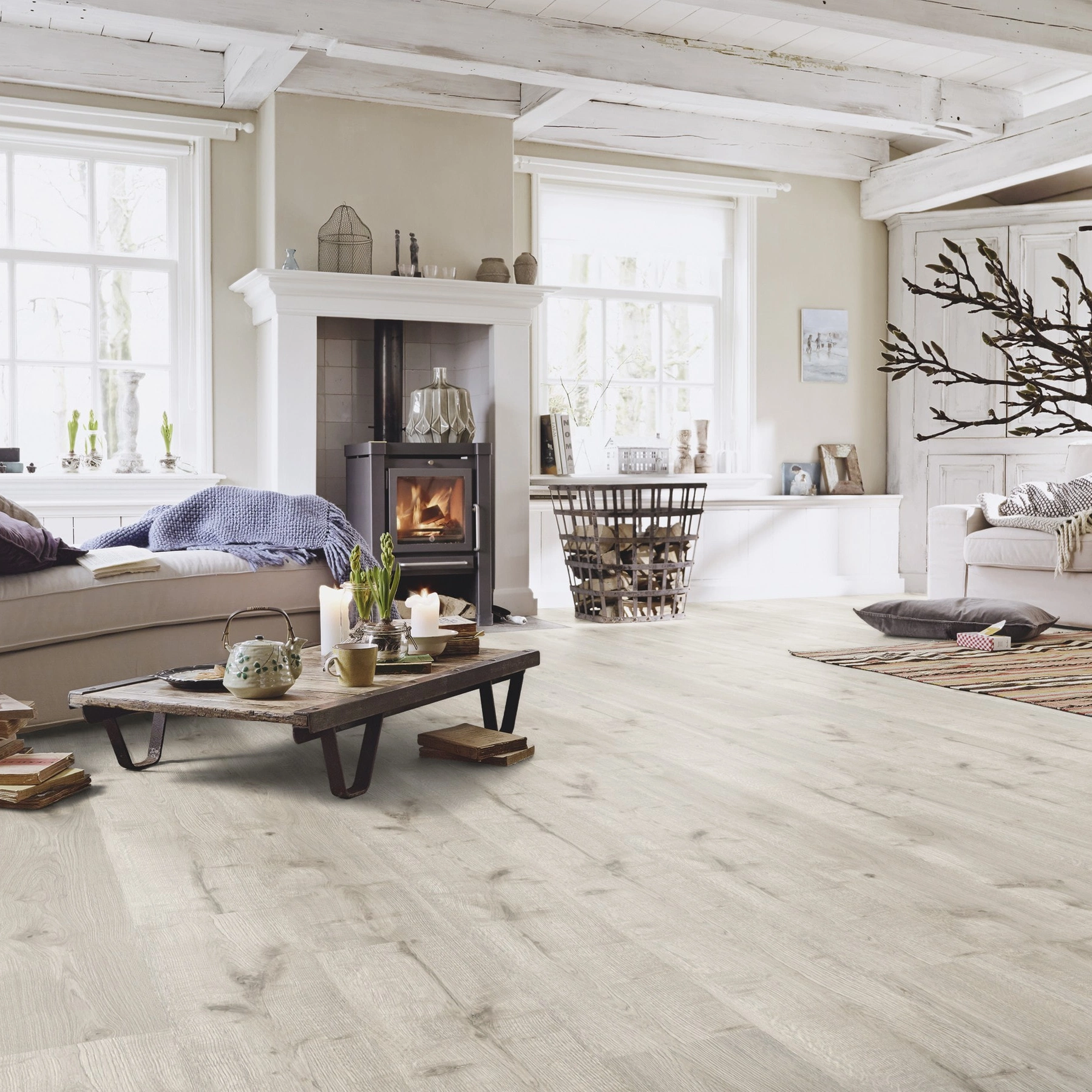 Milieubild Wohnzimmer im Landhaus-Stil - MEISTER Laminat LC 55 White Oak Milieubild Wohnzimmer im Landhaus-Stil - MEISTER 600012-1288198-06670
