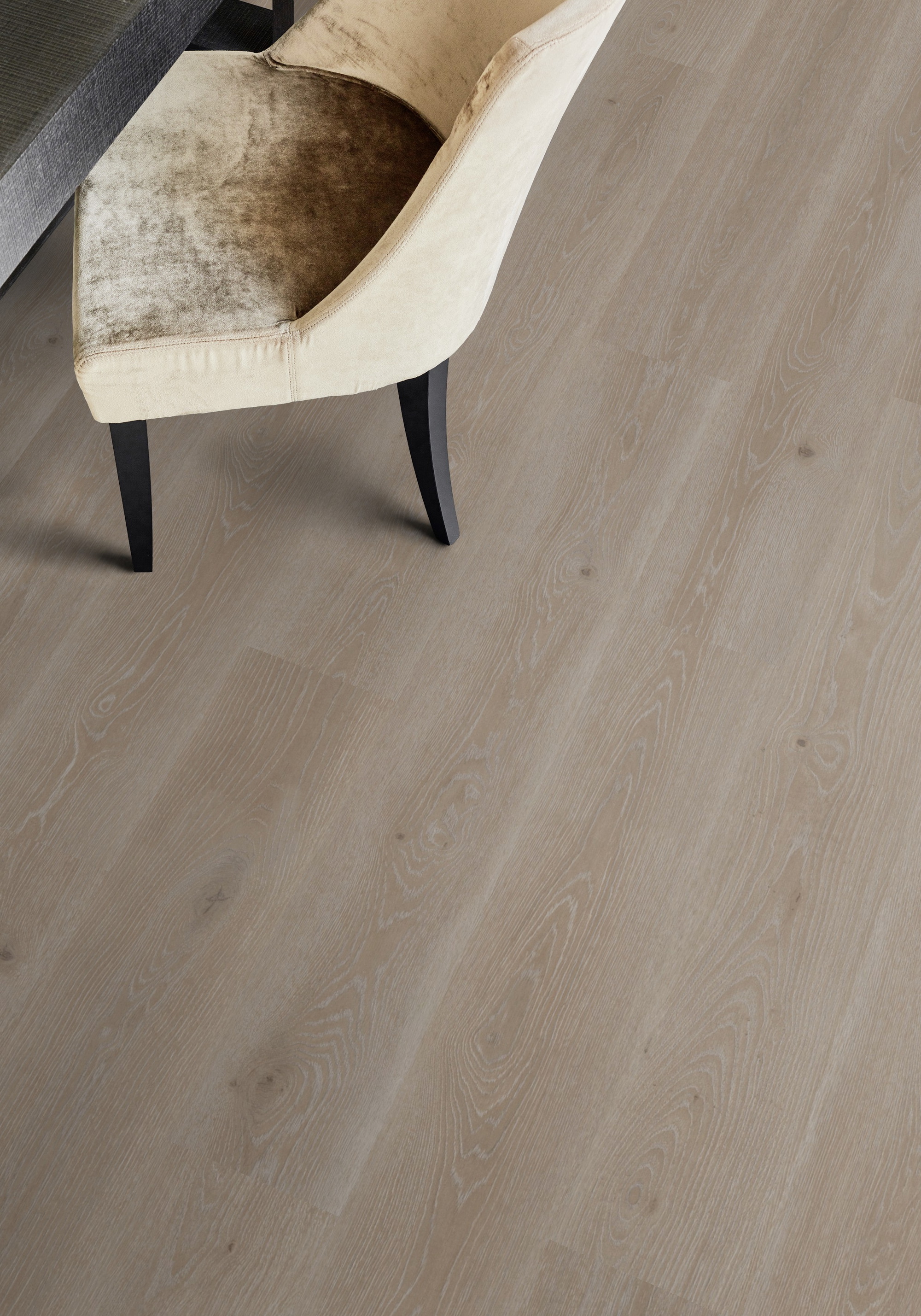Milieubild Esszimmer - Draufsicht - Tarkett Klebe-Vinyl Essence 30 Tribe Oak Grey Milieubild Esszimmer - Draufsicht - Tarkett 260055008