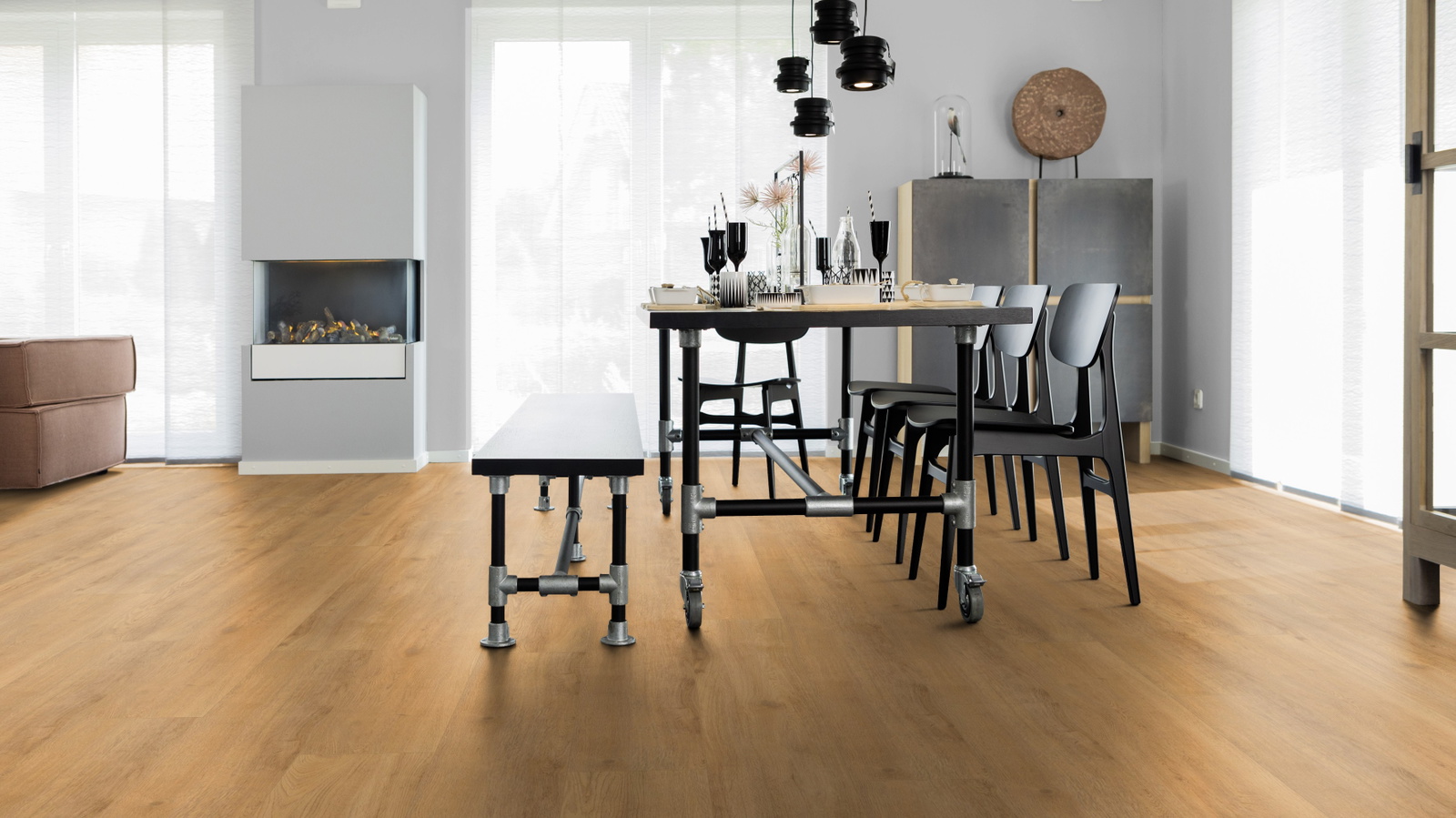 Milieubild Esszimmer mit Kamin - wineo MLP270R
