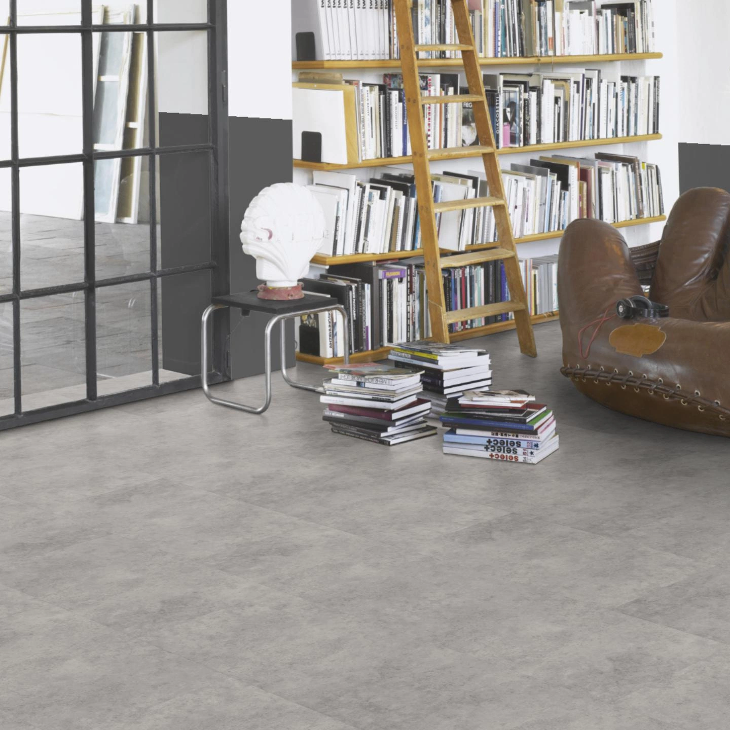 Milieubild Modernes Wohnzimmer mit Atelier - Parador Klebe-Vinyl Trendtime 5 Dryback Beton grau Milieubild Modernes Wohnzimmer mit Atelier - Parador 1750853