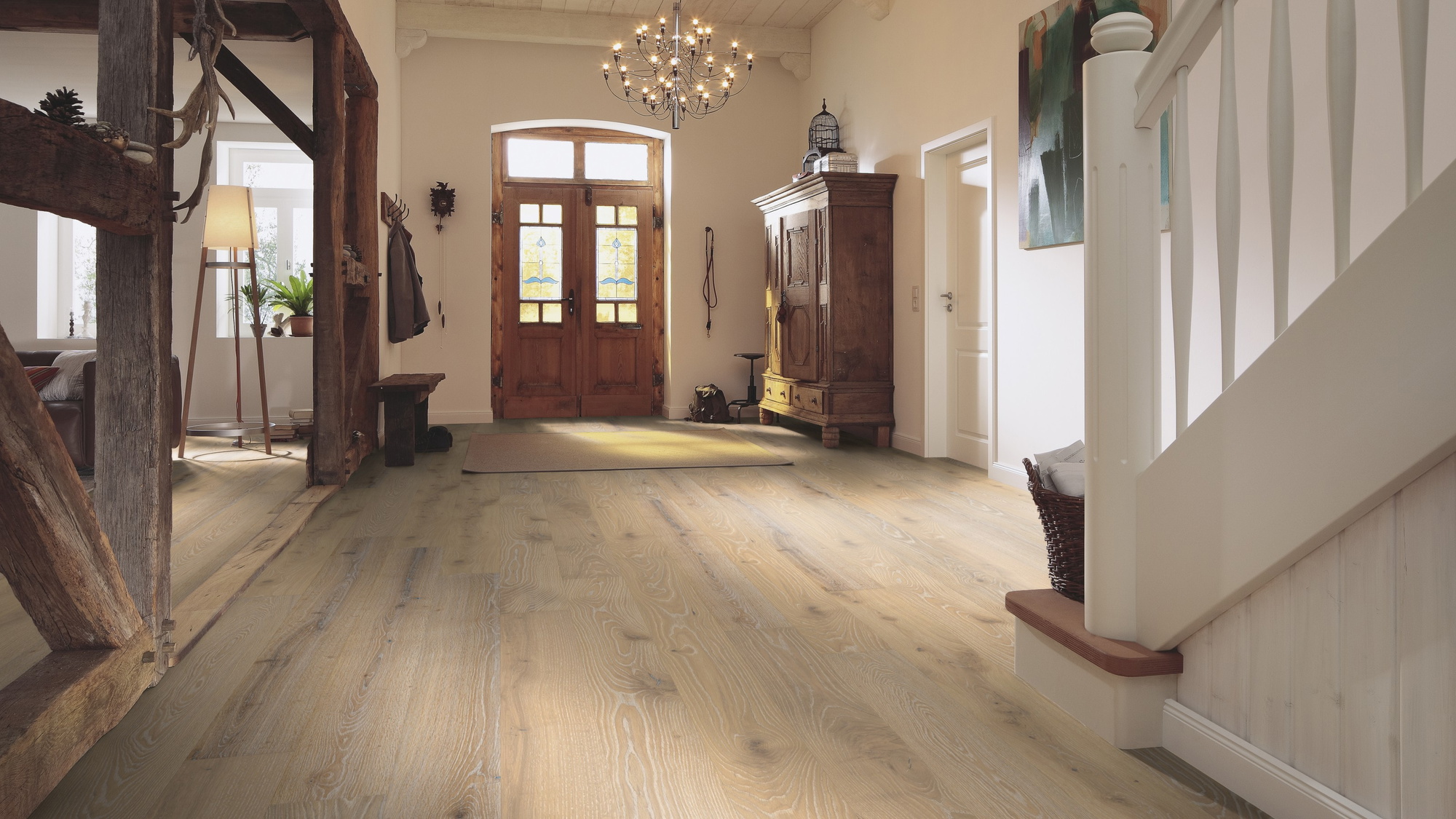 Milieubild Eingangsbereich mit Flur im Landhaus-Stil - MEISTER Furnierboden HD 100 Natureflex Eiche lebhaft leichtweiß gekälkt Milieubild Eingangsbereich mit Flur im Landhaus-Stil - MEISTER 500139-2200210-20016