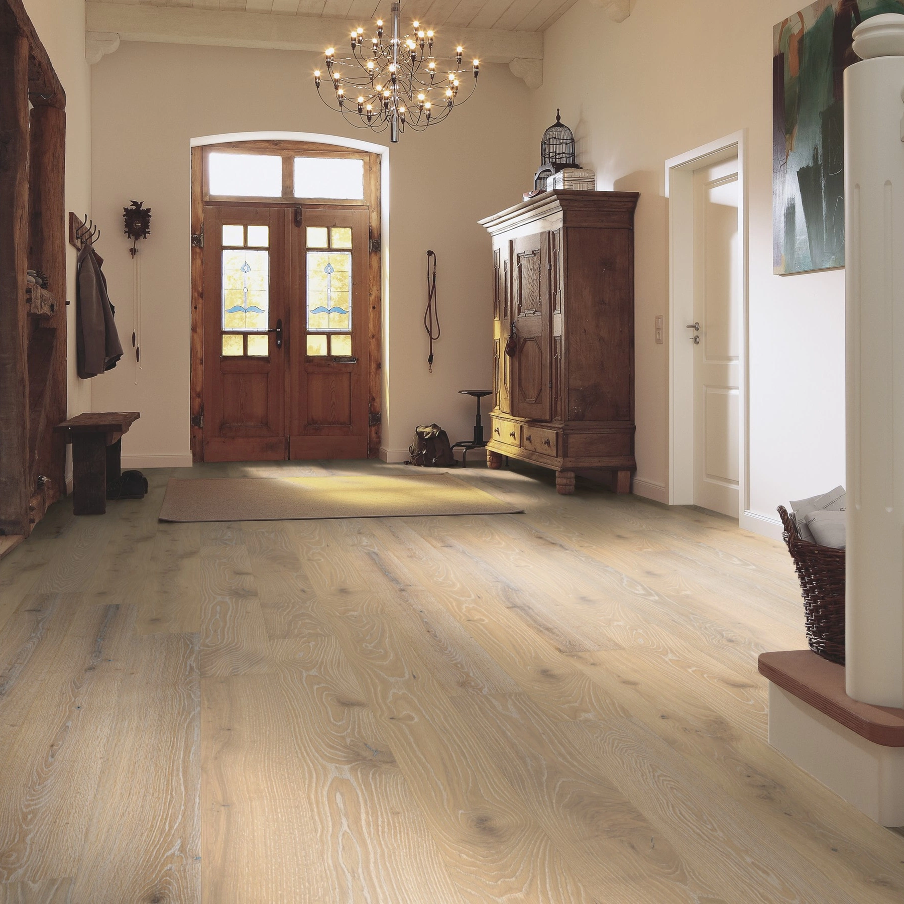 Milieubild Eingangsbereich mit Flur im Landhaus-Stil - MEISTER Furnierboden HD 100 Natureflex Eiche lebhaft leichtweiß gekälkt Milieubild Eingangsbereich mit Flur im Landhaus-Stil - MEISTER 500139-2200210-20016